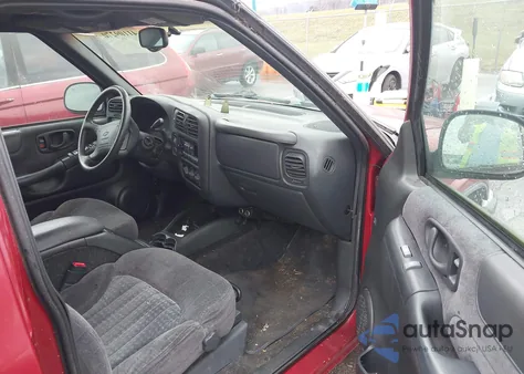 1998 Chevrolet Blazer Ls из США, поврежденный, VIN 1GNDT13W1W2157524